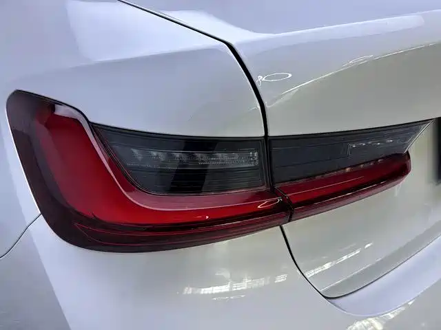 BMW 3 Series — миниатюра 11