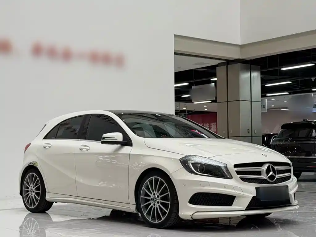 Mercedes-Benz A-Class (Import) — миниатюра 4
