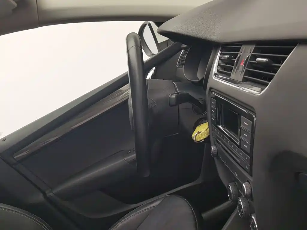 Skoda Octavia — миниатюра 22
