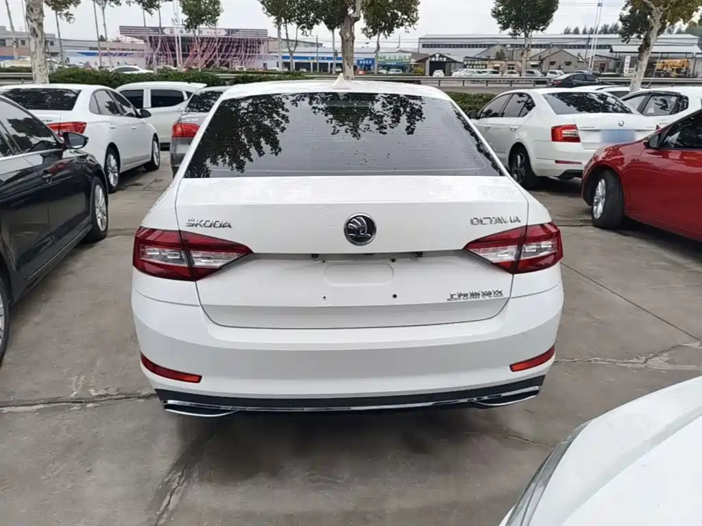 Skoda Octavia — миниатюра 6