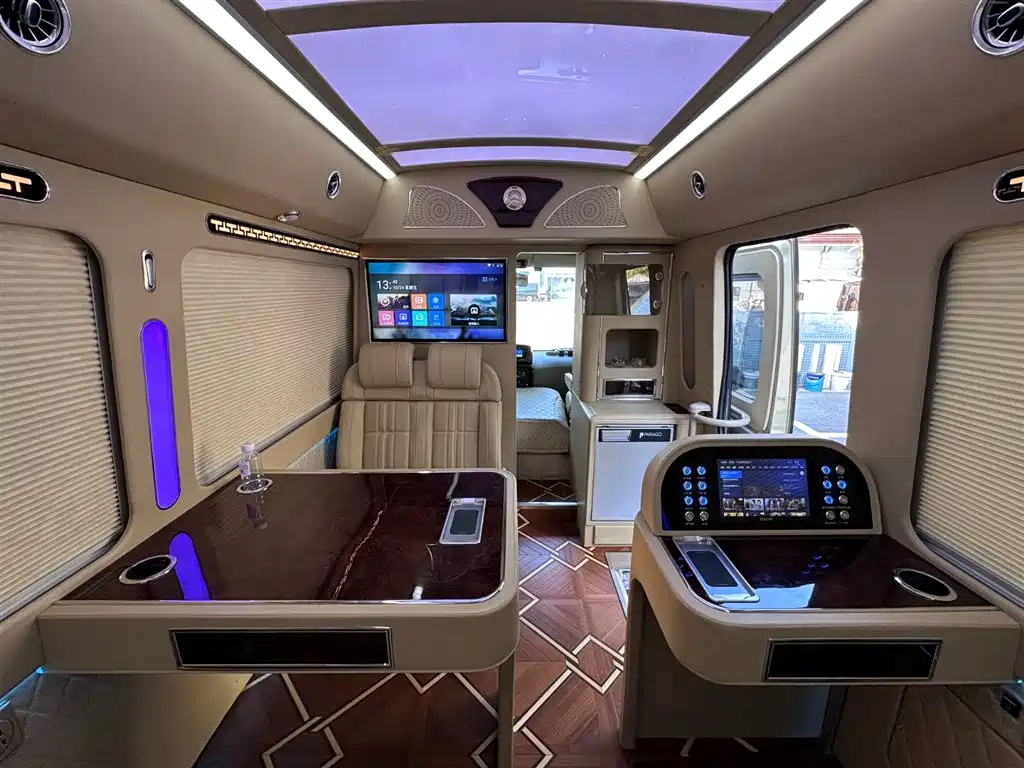 Toyota Coaster 2024 4.0L MT