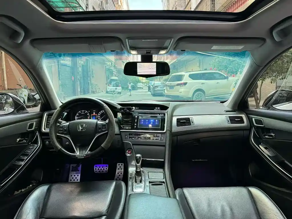 Honda Spirior 2015 2.4L Luxury