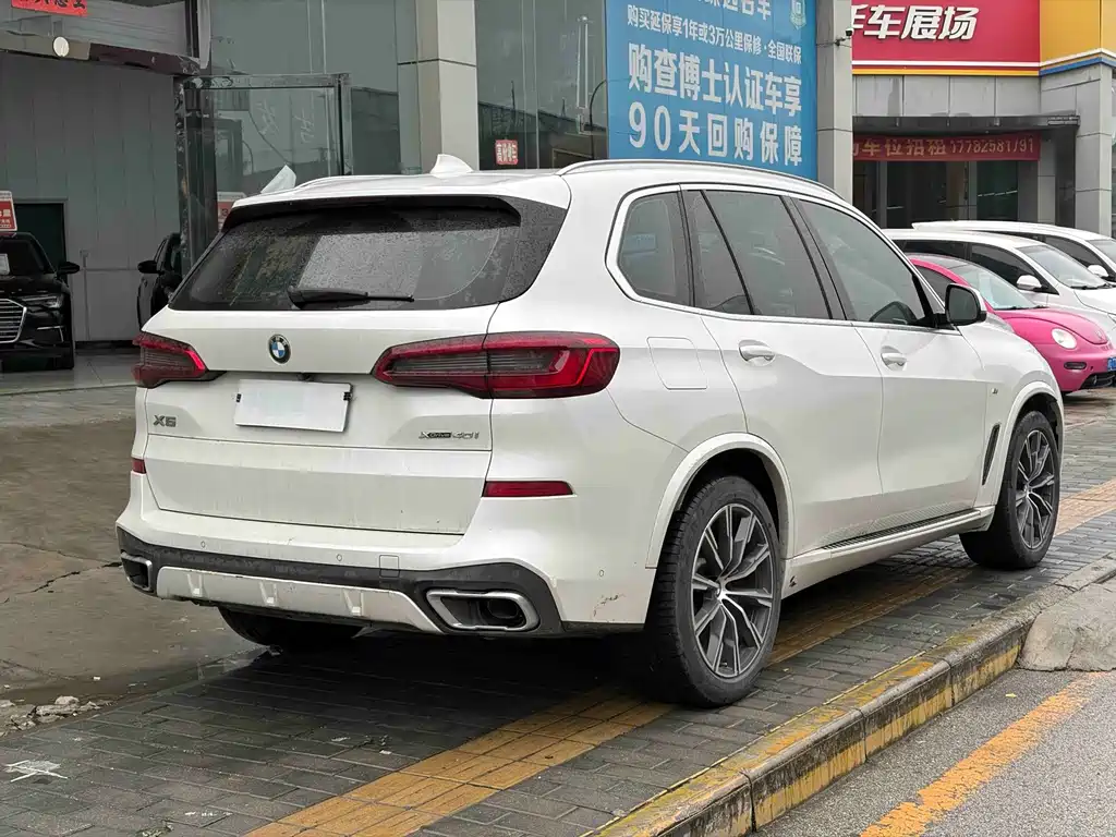 BMW X5 (Import) — миниатюра 9