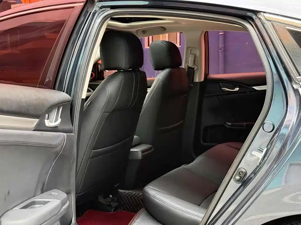 Honda Civic 2019 220TURBO CVT V