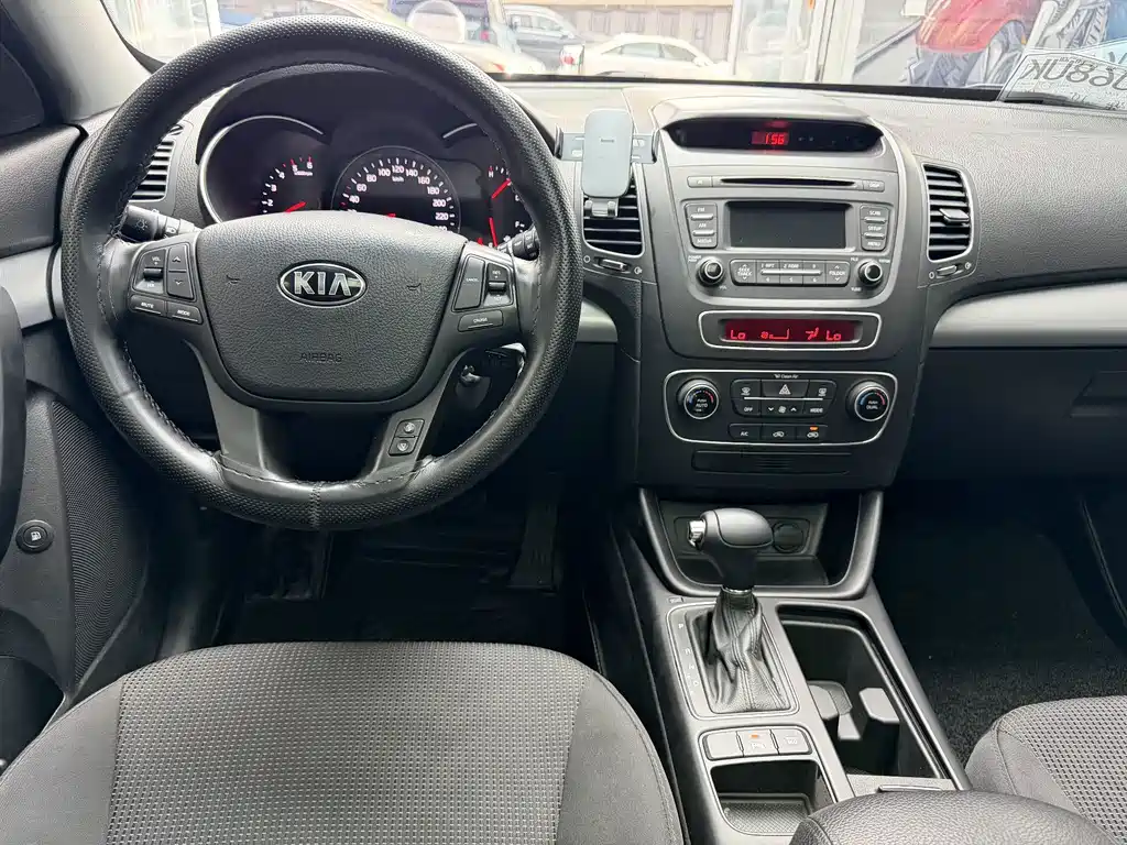 Kia Sorento — миниатюра 13