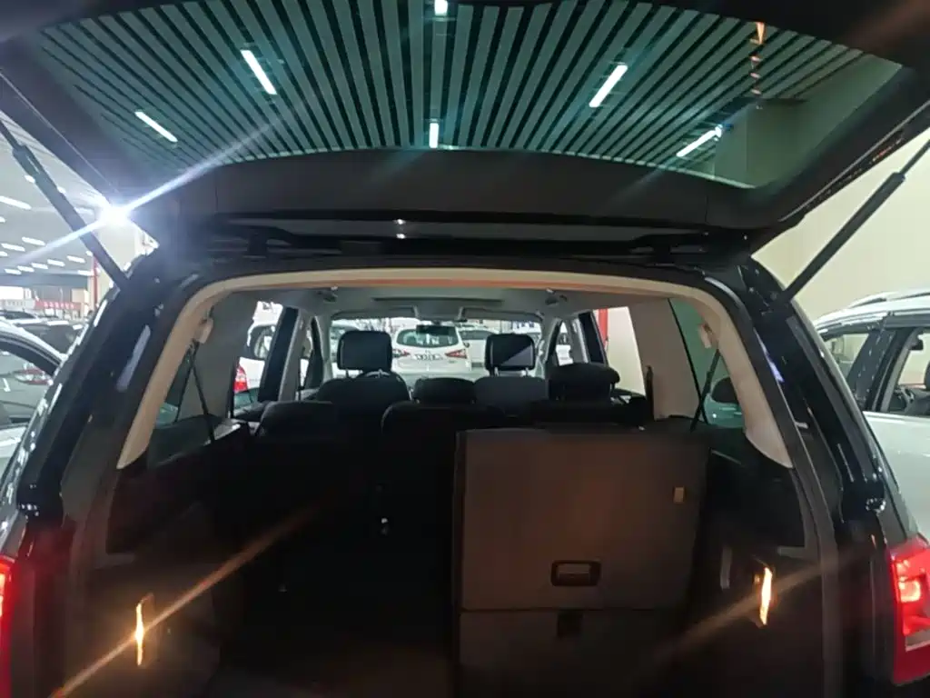 Volkswagen Sharan — миниатюра 19