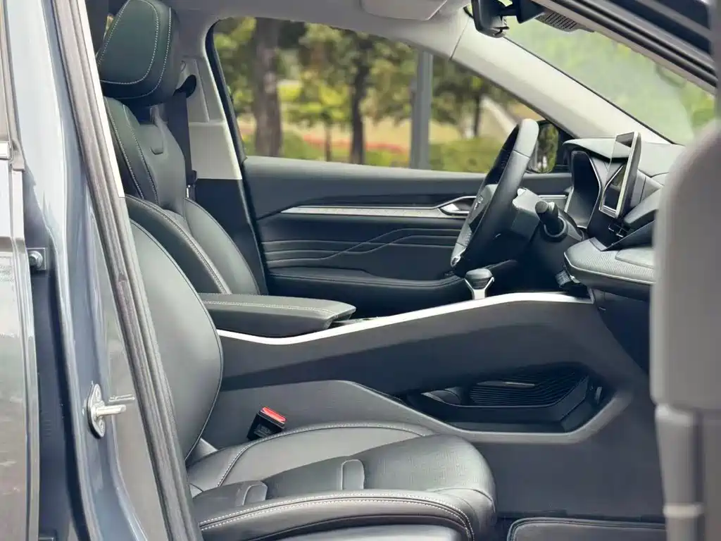 GEELY AUTOMOBILE XINGRUI