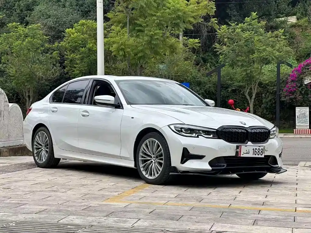 BMW 3 Series — миниатюра 3