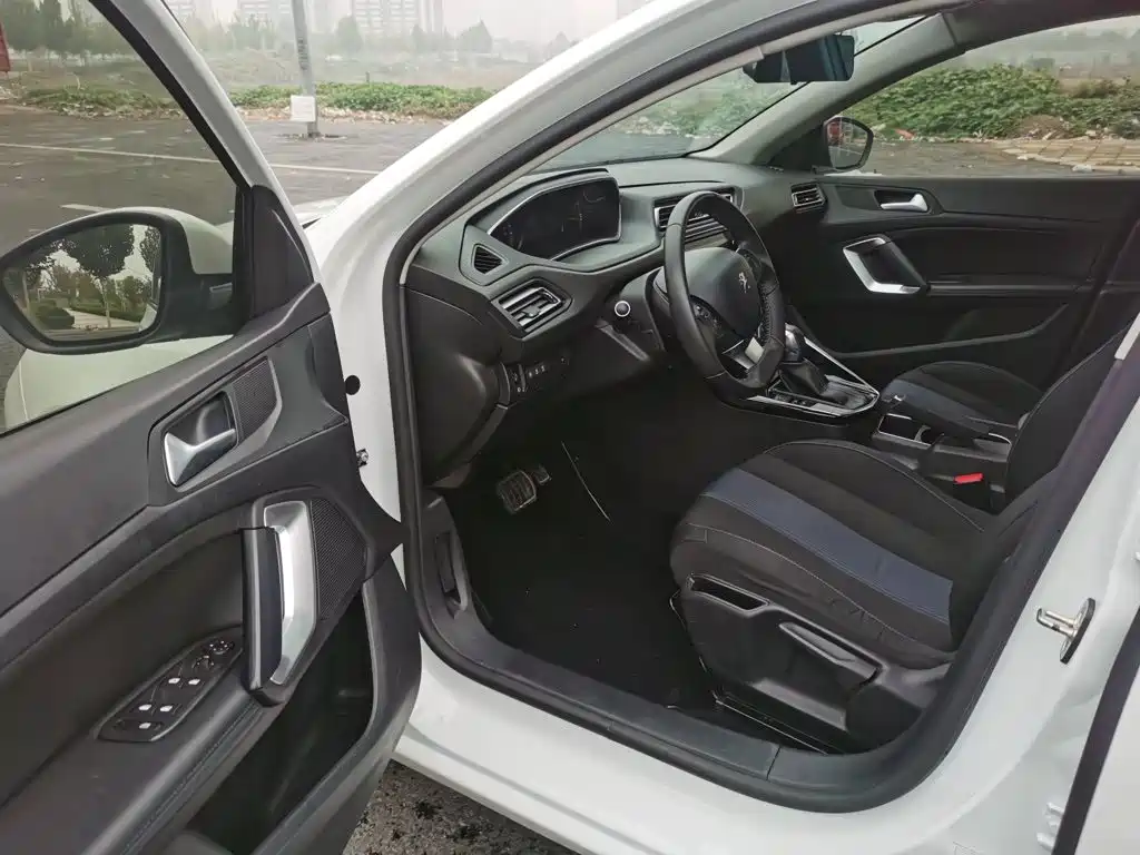 Peugeot 308 — миниатюра 21