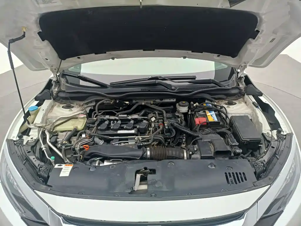 Honda Civic — миниатюра 10