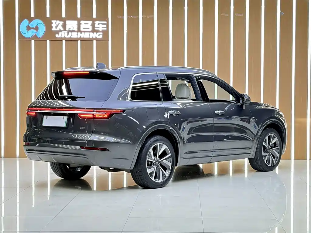 Li Auto Li ONE — миниатюра 18