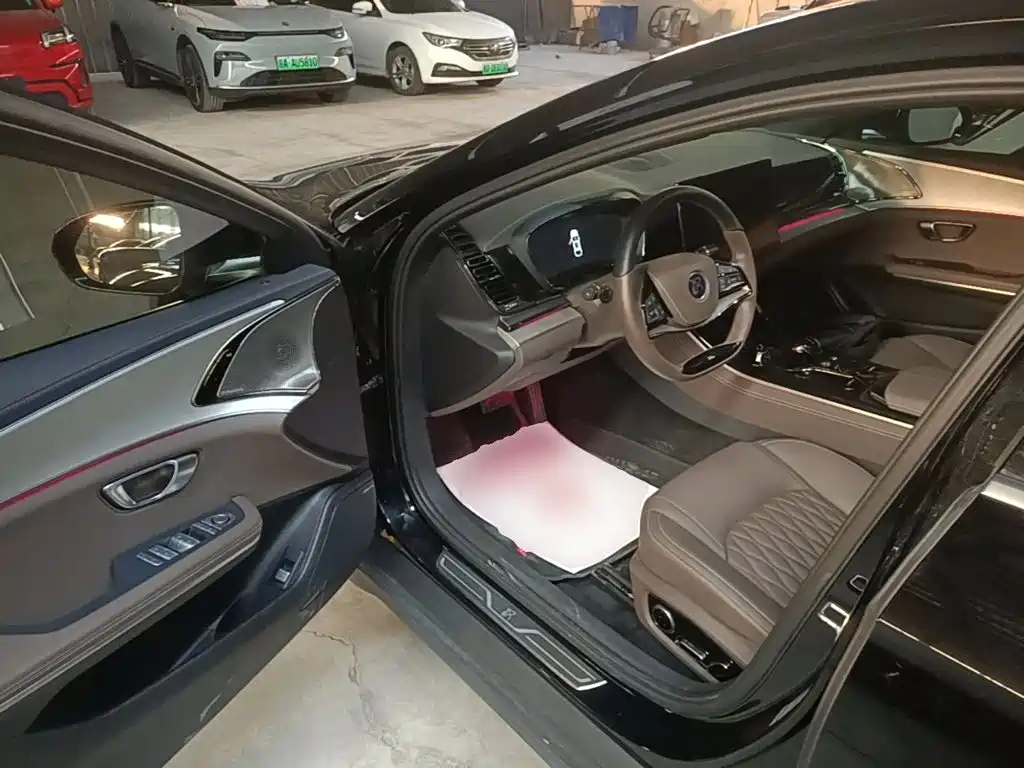 BYD Han — миниатюра 16