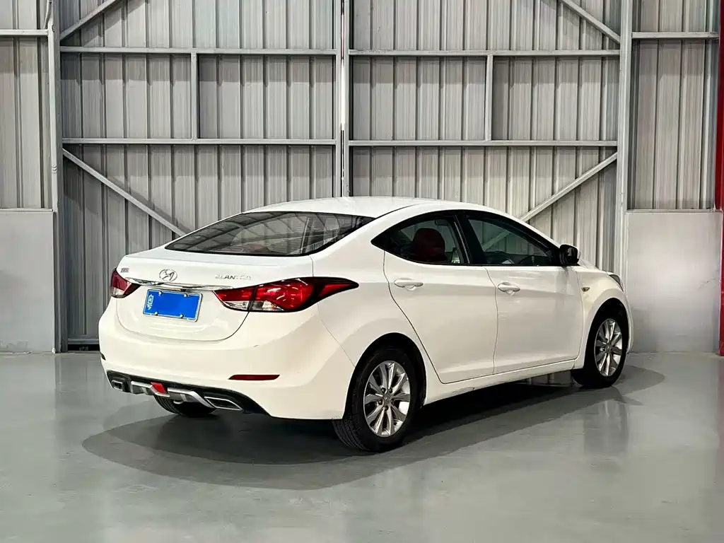 Hyundai Elantra Langdong — миниатюра 7