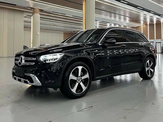 MERCEDES-BENZ GLC 2022