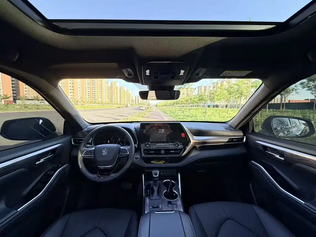 Toyota Crown Kluger 2024 2.5L HEV Luxury