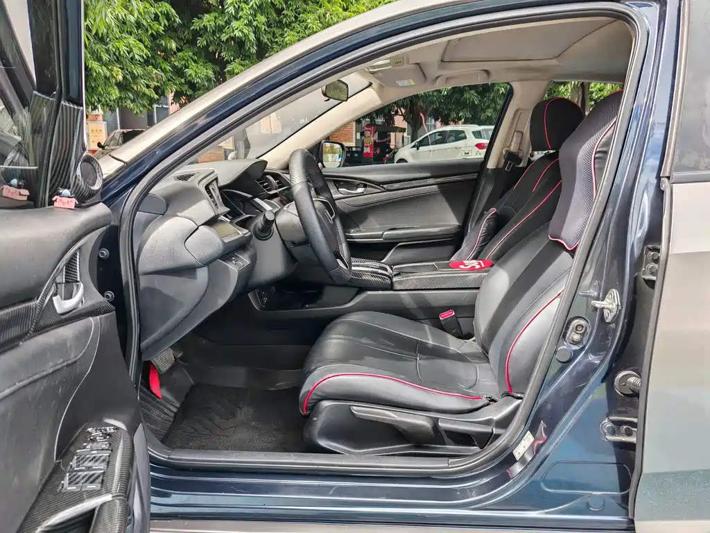 Honda Civic — миниатюра 14