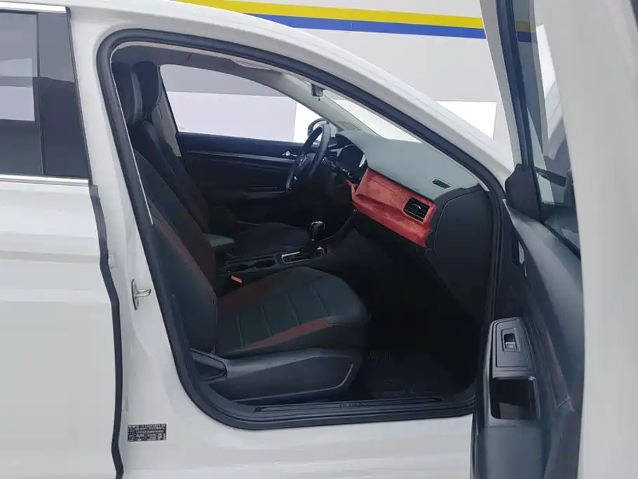 Volkswagen Bora — миниатюра 8