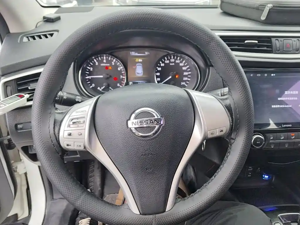 Nissan Qashqai — миниатюра 11