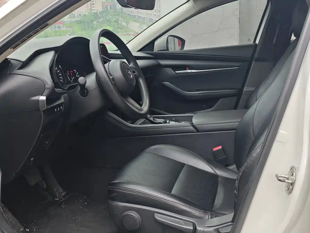 Mazda 3 Axela — миниатюра 5