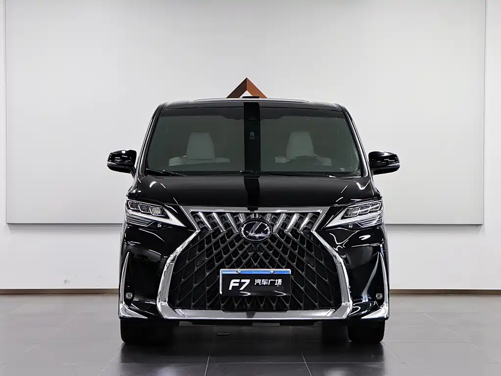 Lexus LM — миниатюра 2