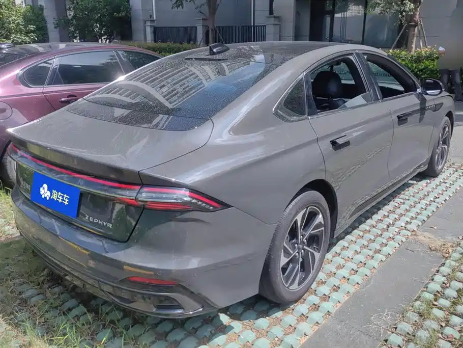 Lincoln Z — миниатюра 3