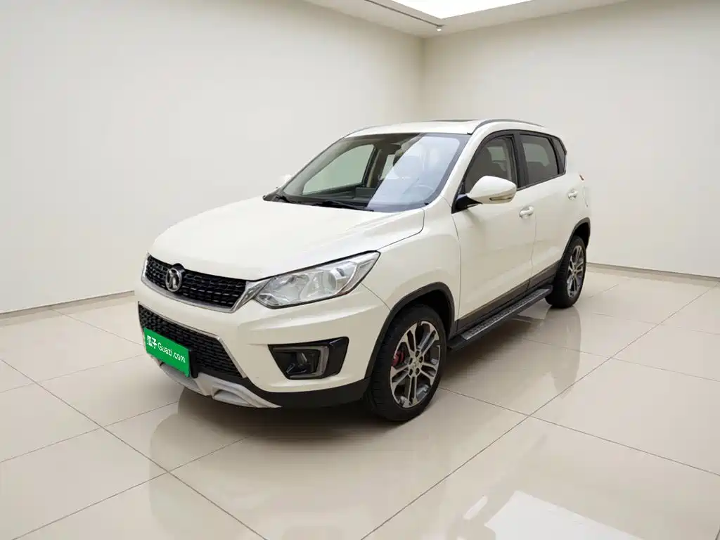 BAIC Senova X35