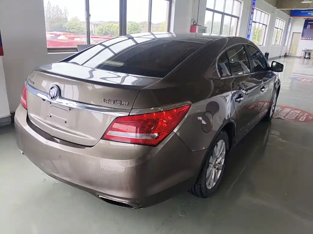 Buick LaCrosse — миниатюра 7