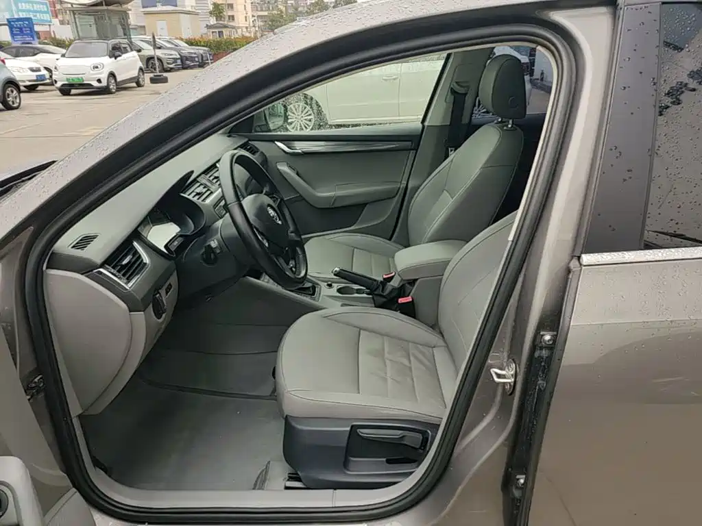 Skoda Octavia — миниатюра 15