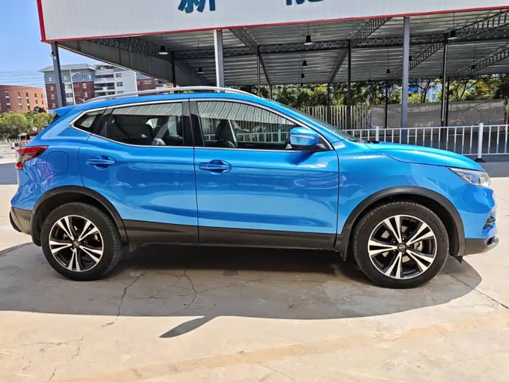 Nissan Qashqai — миниатюра 4