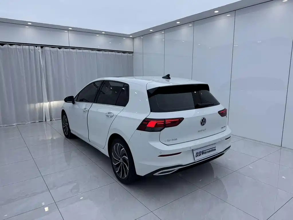 Volkswagen Golf — миниатюра 6