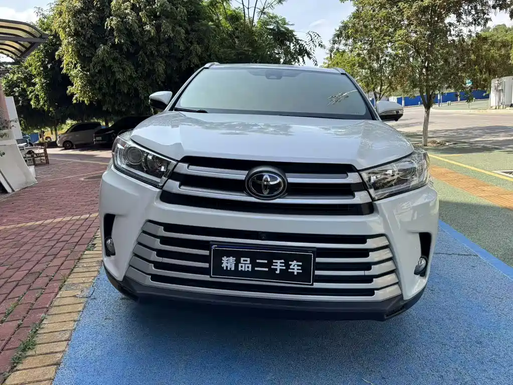 Toyota Highlander — миниатюра 2
