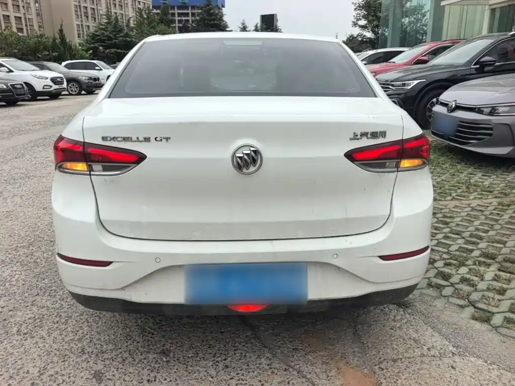Buick Excelle — миниатюра 6
