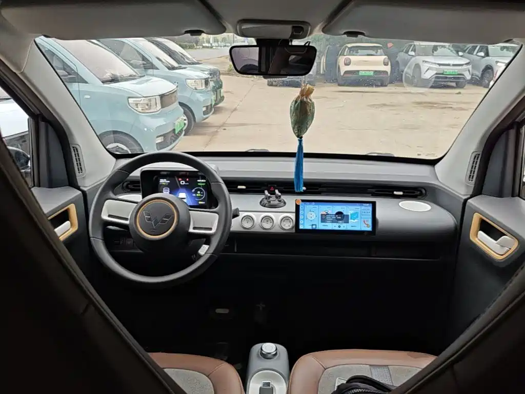 Wuling MINIEV — миниатюра 10