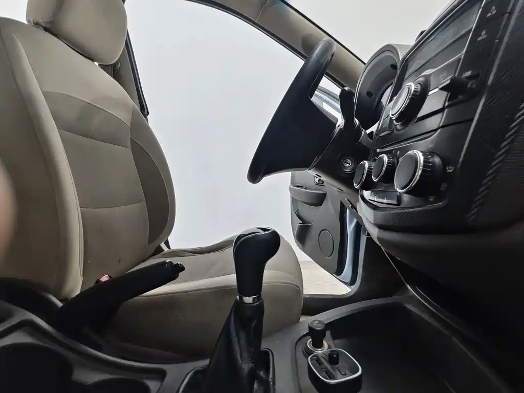 Wuling Hongguang — миниатюра 15
