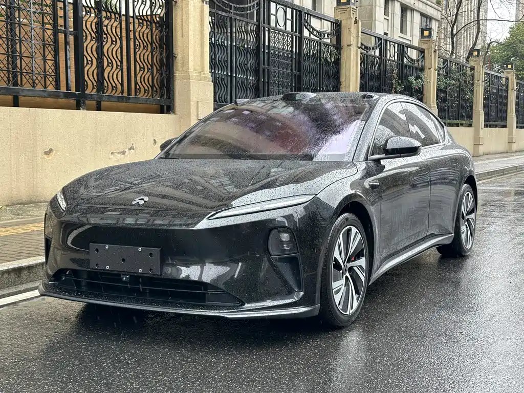 NIO NIO ET5