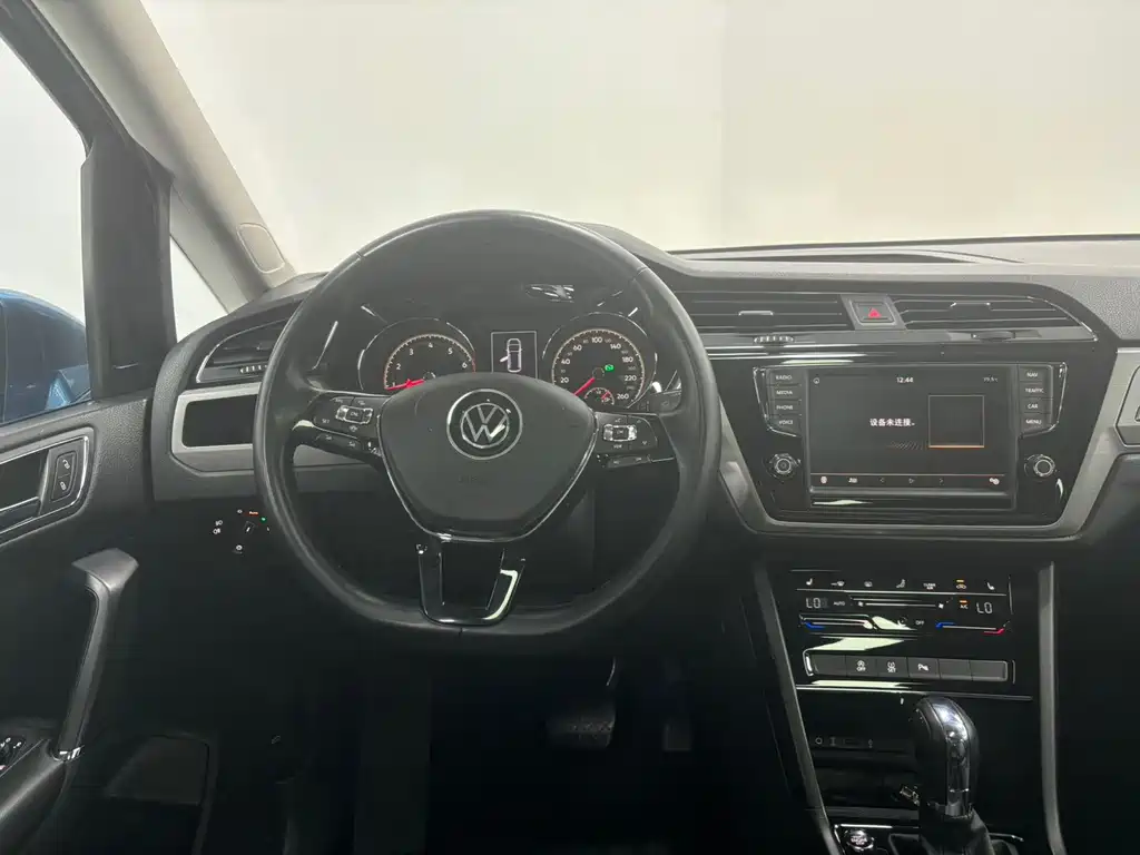 Volkswagen Touran — миниатюра 13