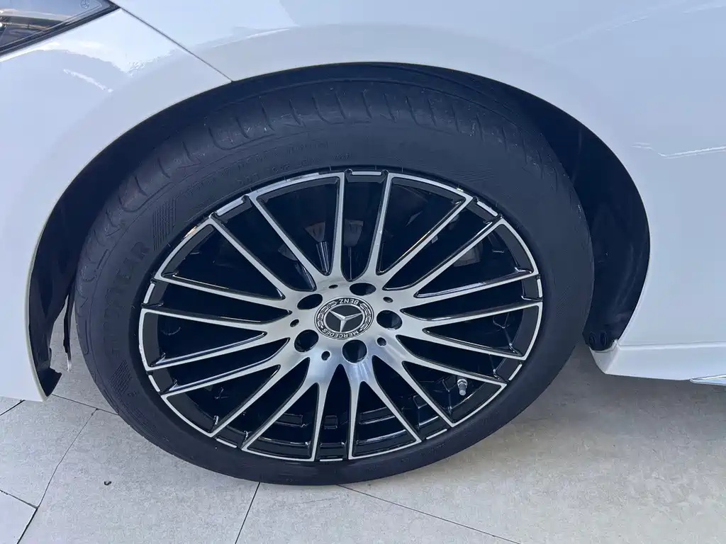 Mercedes-Benz C-Class — миниатюра 11
