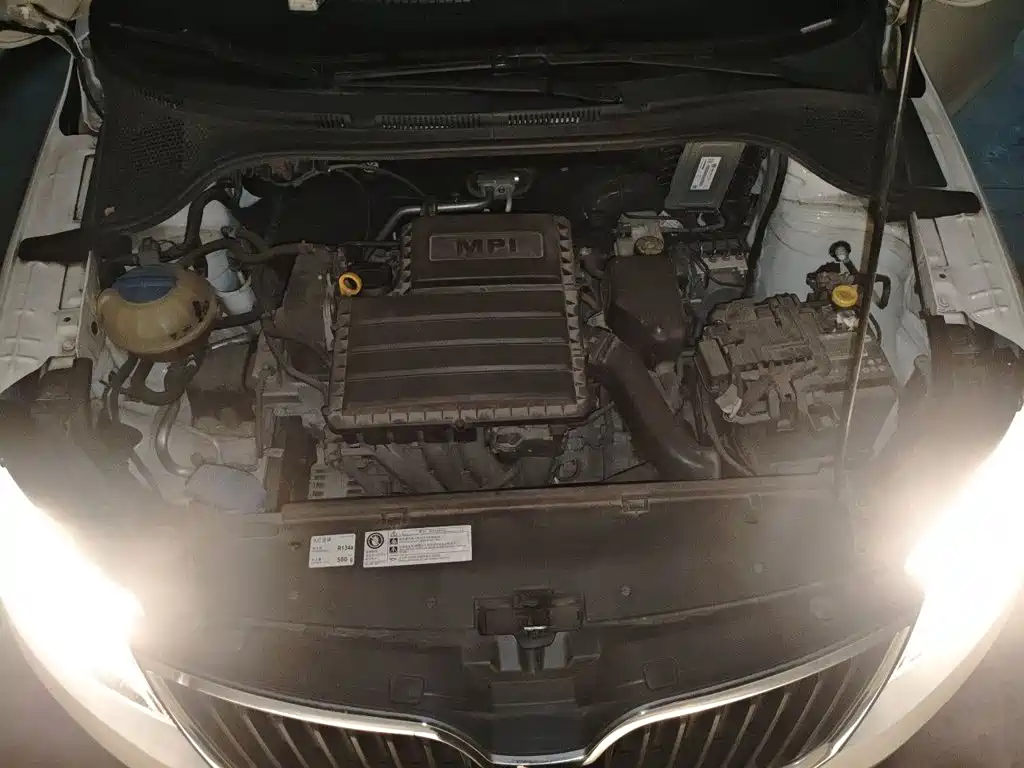 Skoda Rapid — миниатюра 11