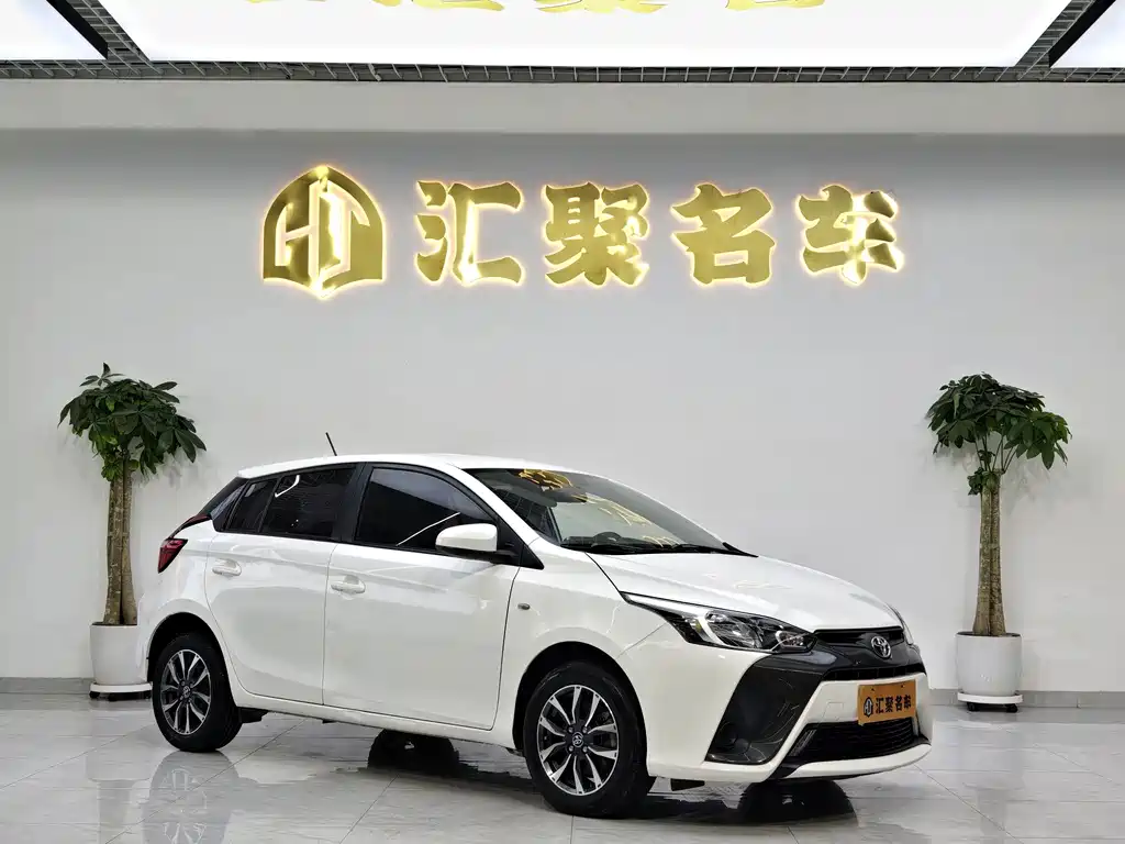 Toyota Yaris L — миниатюра 4