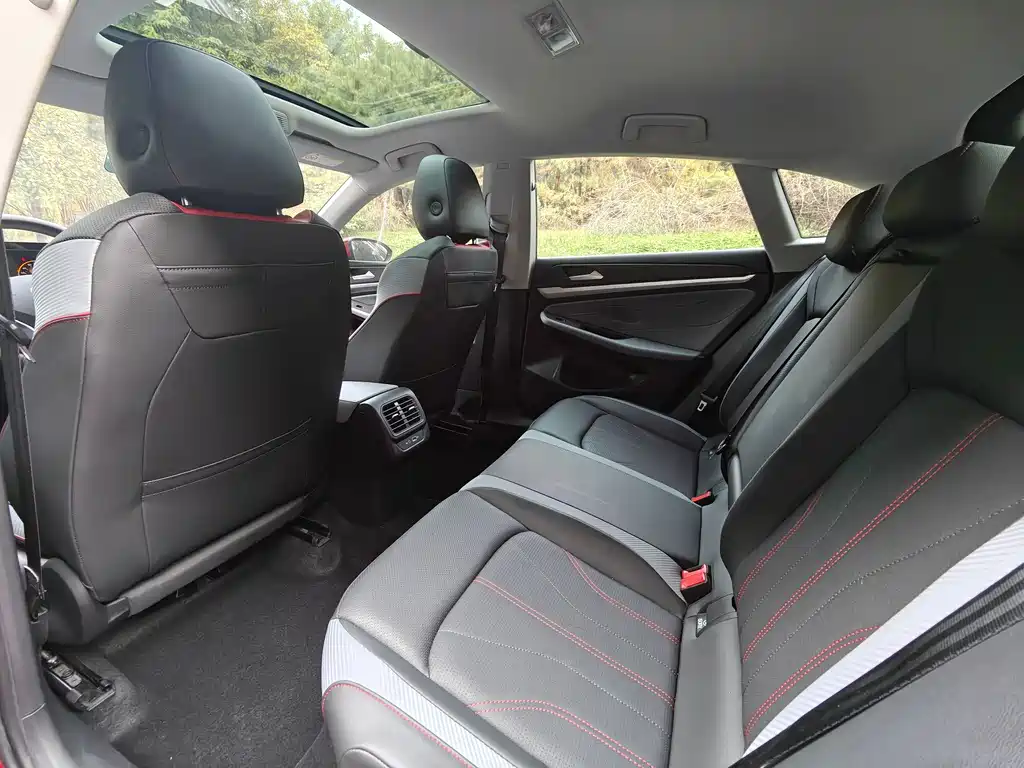 Volkswagen Lamando — миниатюра 8