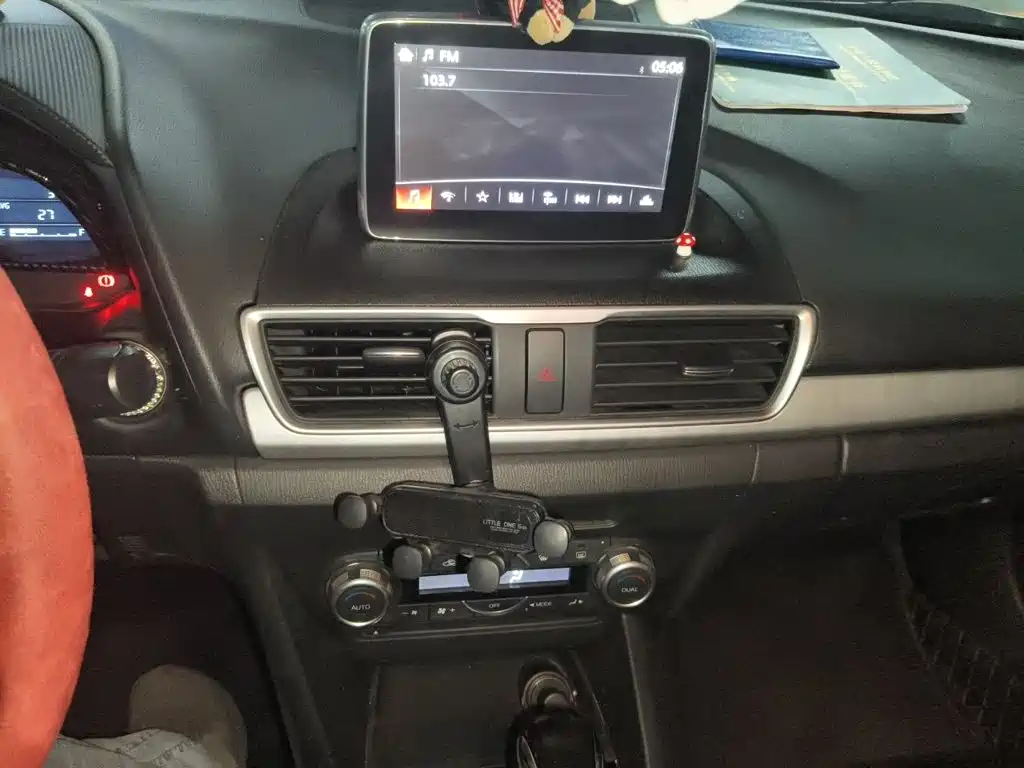 Mazda 3 Axela — миниатюра 6