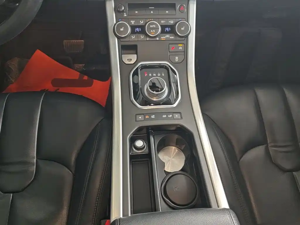 Land Rover Evoque (Import) — миниатюра 14