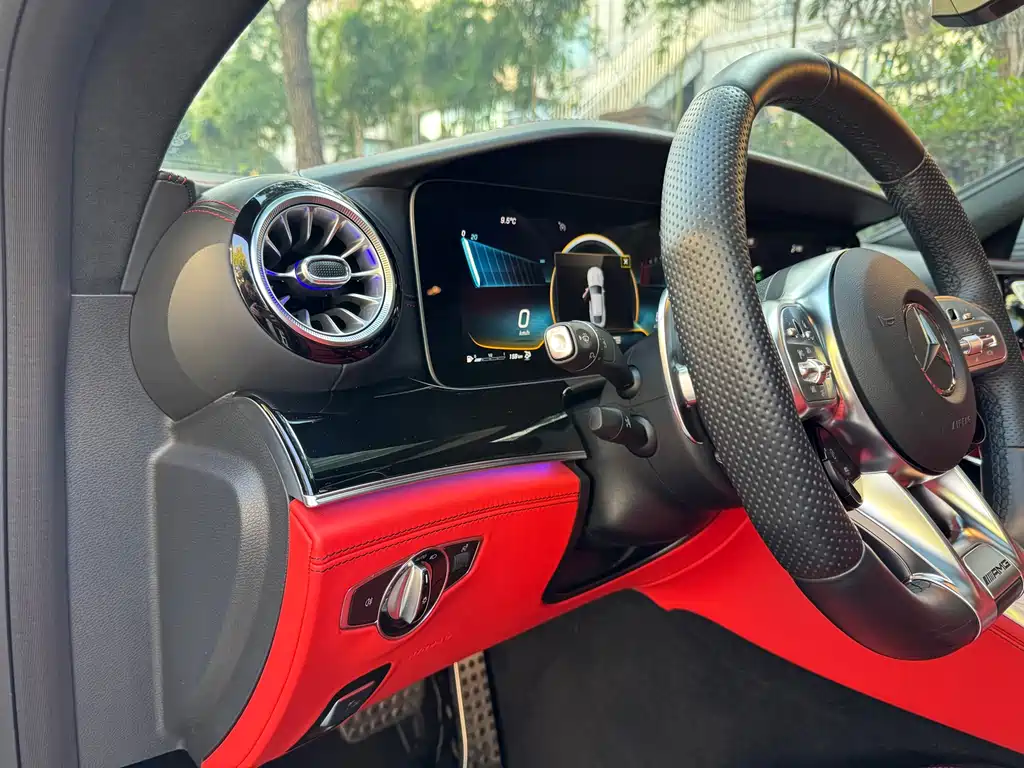 MERCEDES-BENZ AMG GT