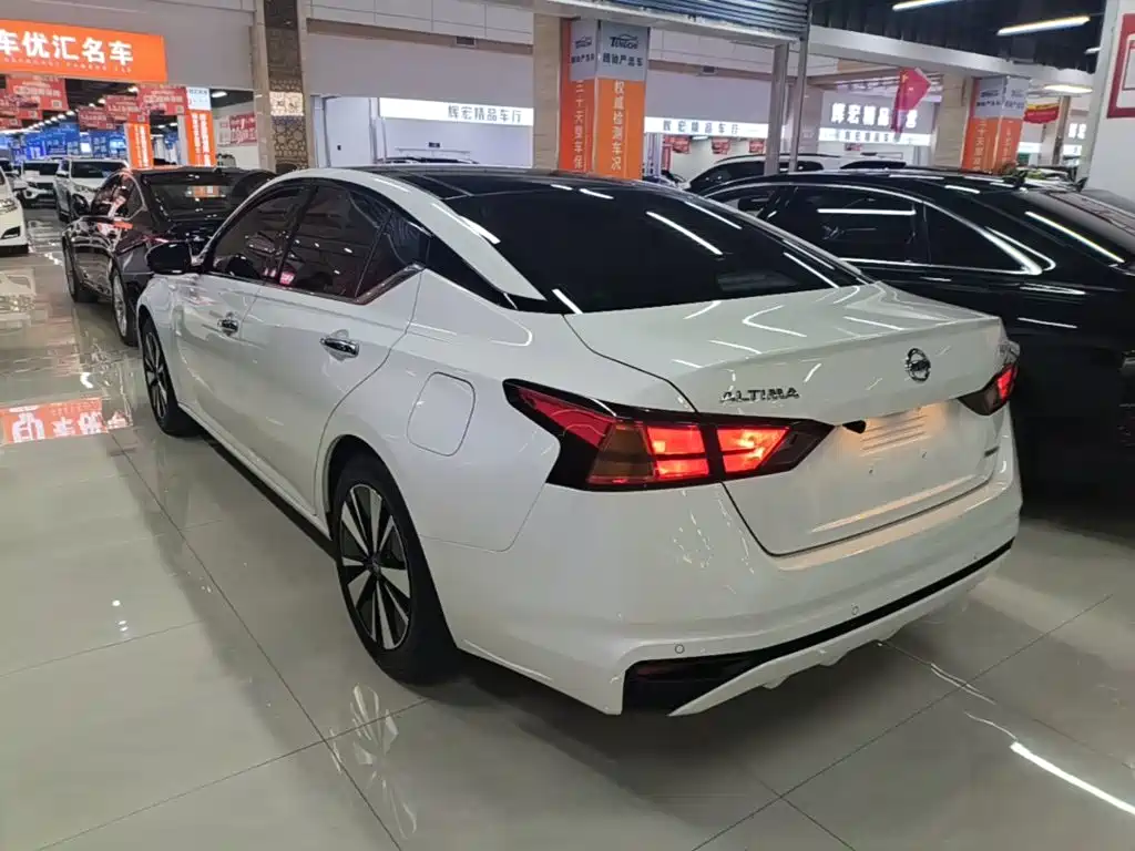 Nissan Teana — миниатюра 5