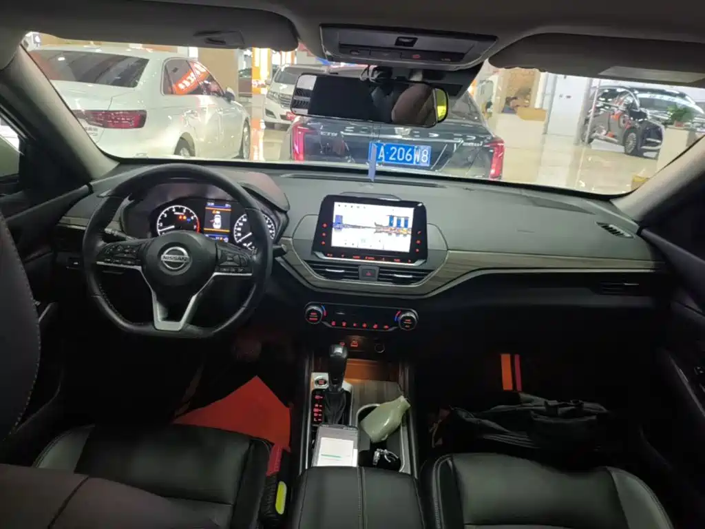Nissan Teana — миниатюра 10