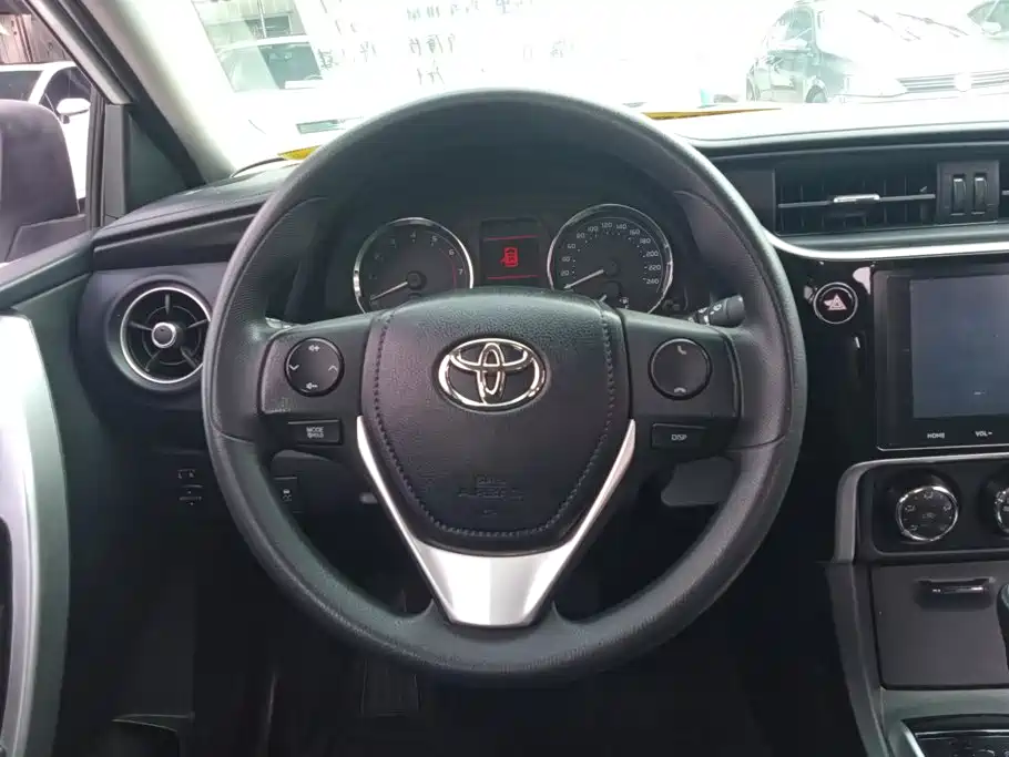 Toyota Corolla — миниатюра 15