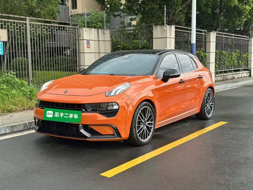 Lynk & Co 02 Hatchback — миниатюра 2
