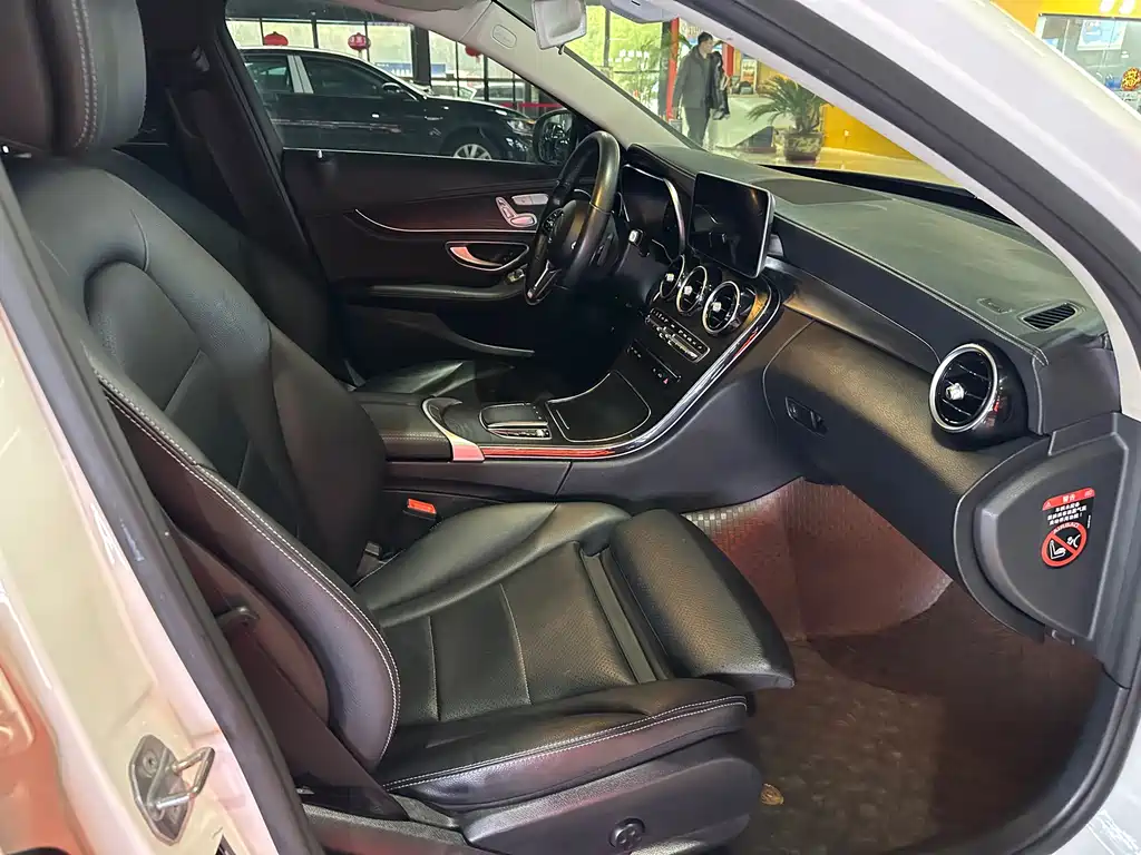 MERCEDES-BENZ C CLASS