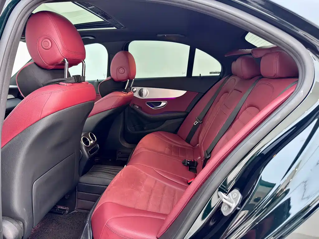 Mercedes-Benz C-Class — миниатюра 5