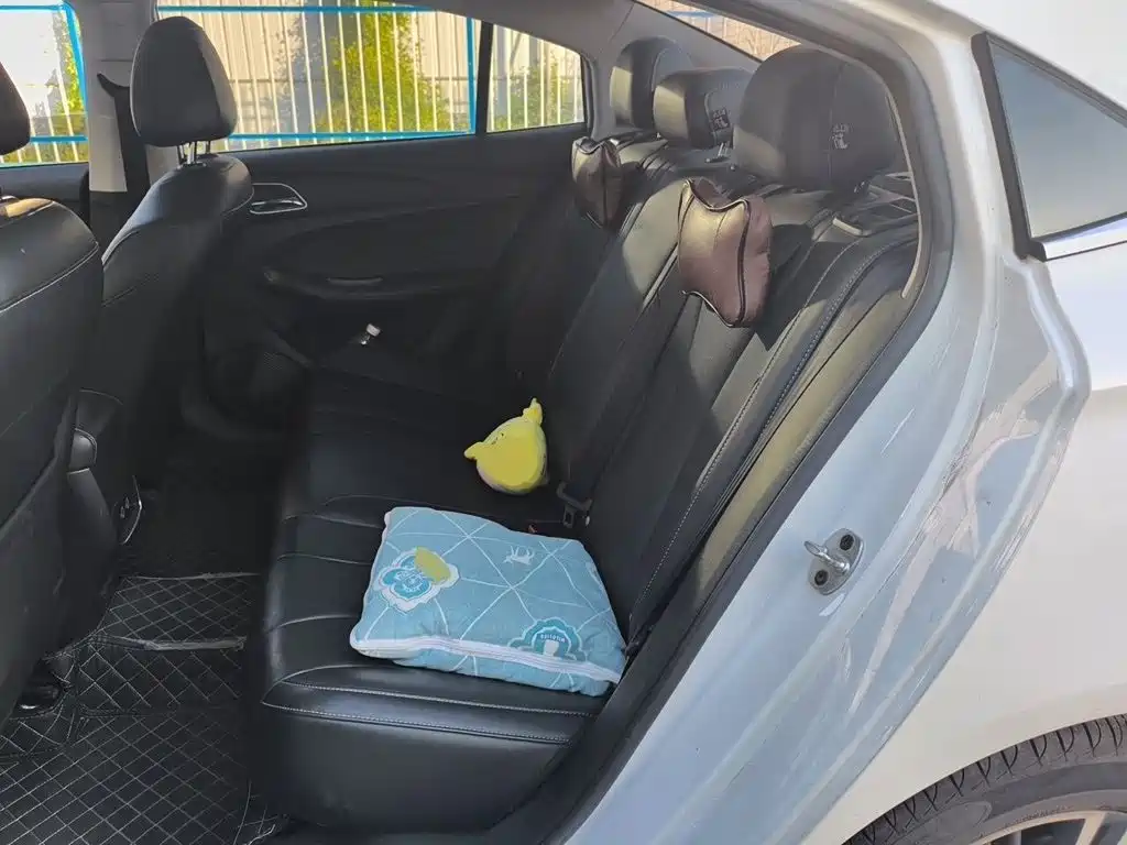 Roewe i5 — миниатюра 15